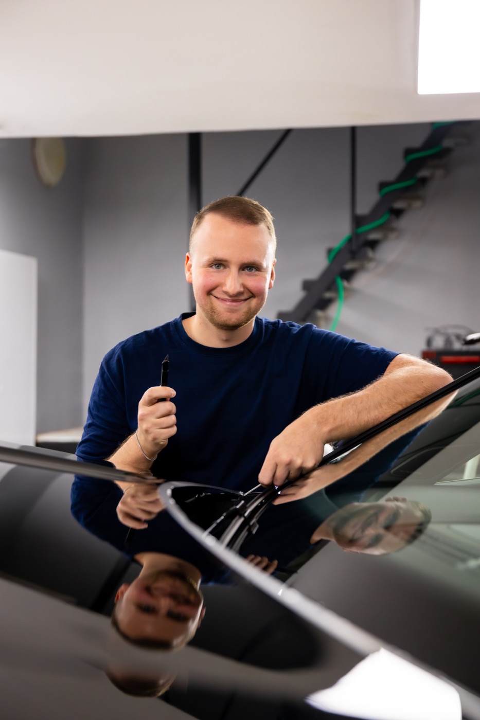Olaf - właściciel AK Auto Kosmetyka w studio detailingu w Gdyni